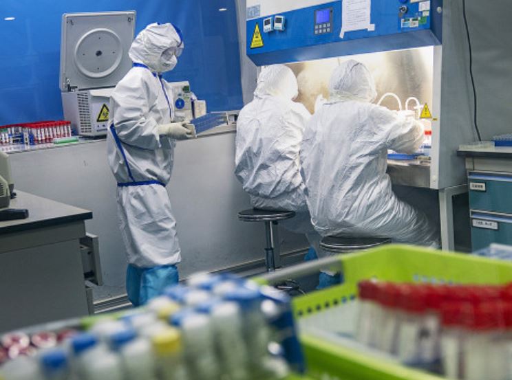 WSJ: Китайские ученые выявили коронавирус за две недели до передачи информации ВОЗ