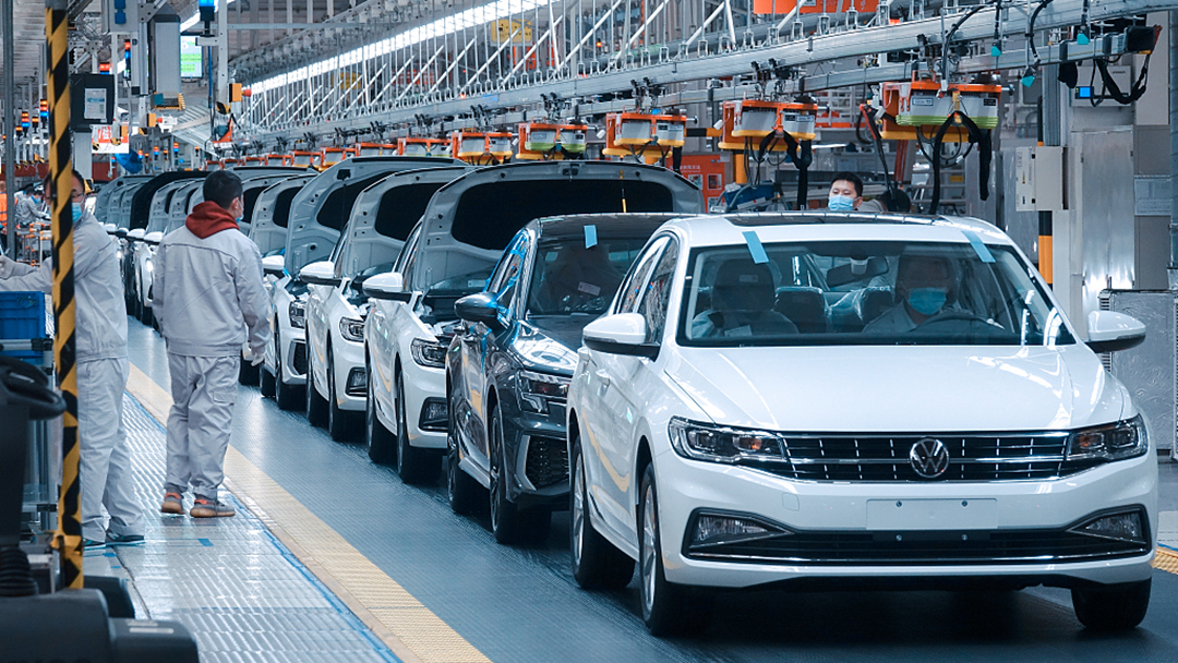 Volkswagen стал лидером продаж в Китае