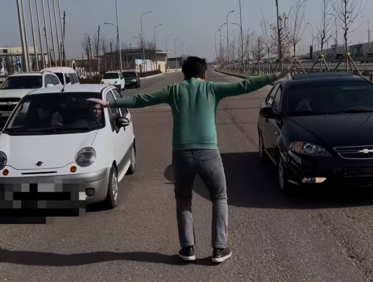 Matiz с легкостью выиграл Gentra в гонке на четверть мили