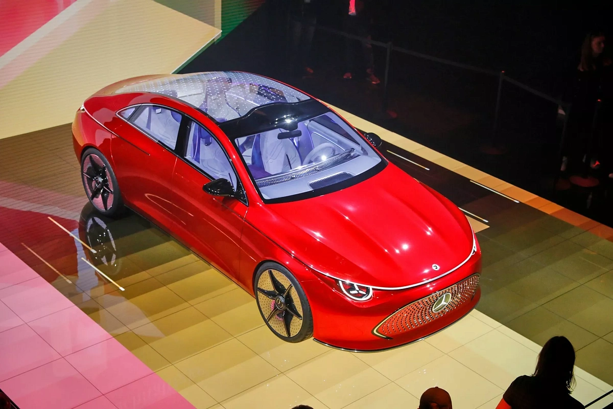 Mercedes-Benz продлит производство машин с ДВС до 2030 года