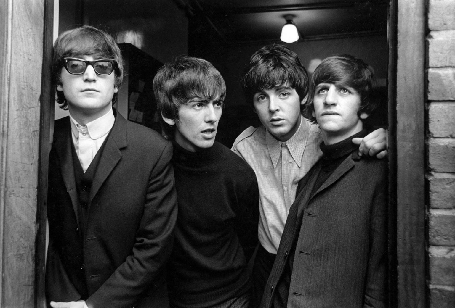 Появилось первое цветное видео выступления The Beatles