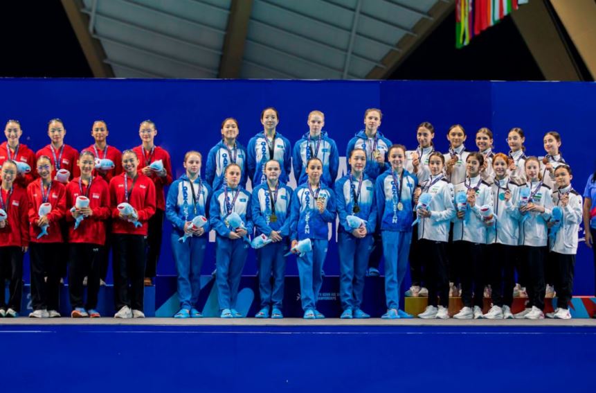 Узбекские синхронистки завершили ЧА по водным видам спорта с 10 медалями