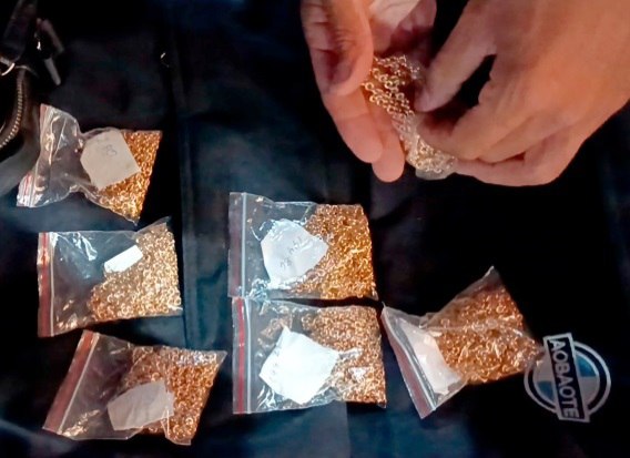 Двое наманганцев пытались незаконно вывезти в Индию золото на 1 млрд сумов