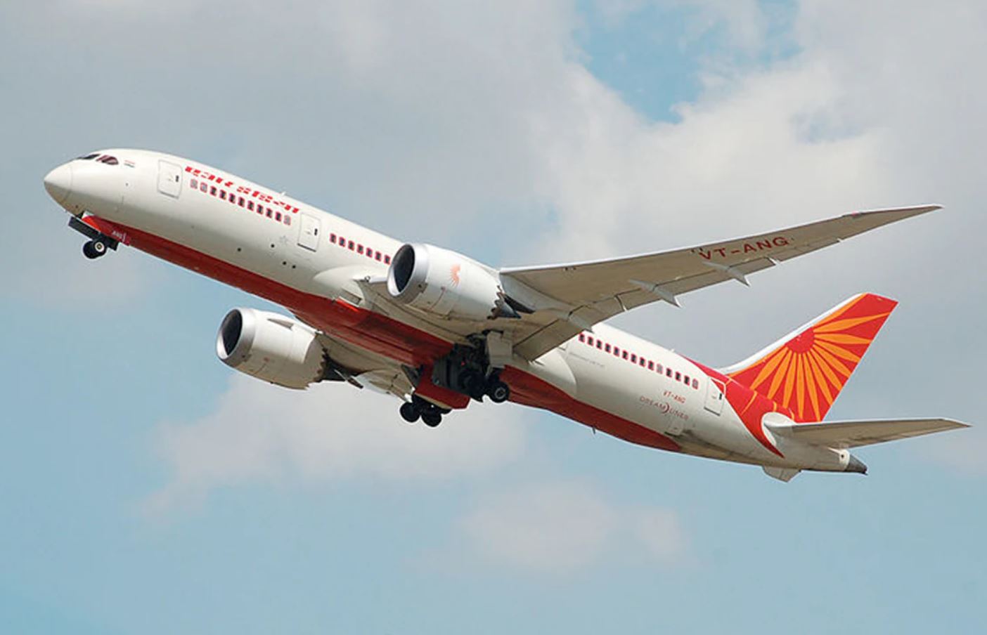 Самолет, летевший из Дели в Чикаго, вынужденно приземлился в Ташкенте