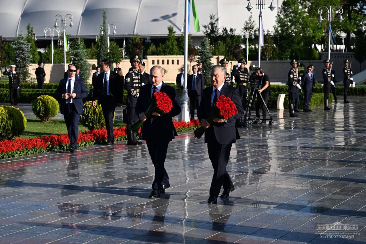 Мирзиёев и Путин посетили «Парк Победы»