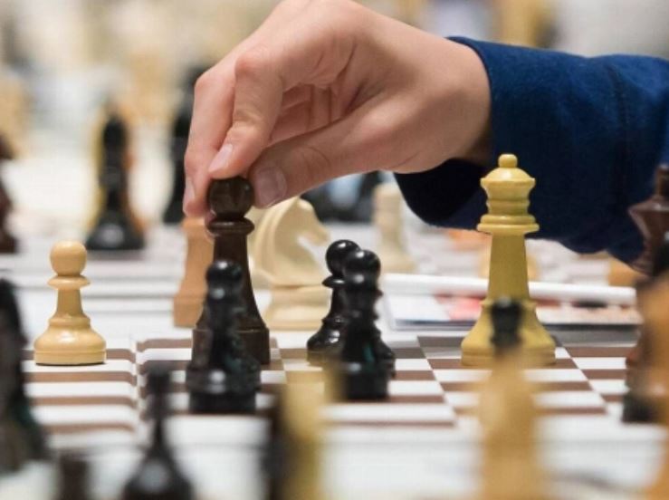 Абдусатторов по-прежнему в пятерке лучших: как изменились позиции узбекских шахматистов в рейтинге ФИДЕ