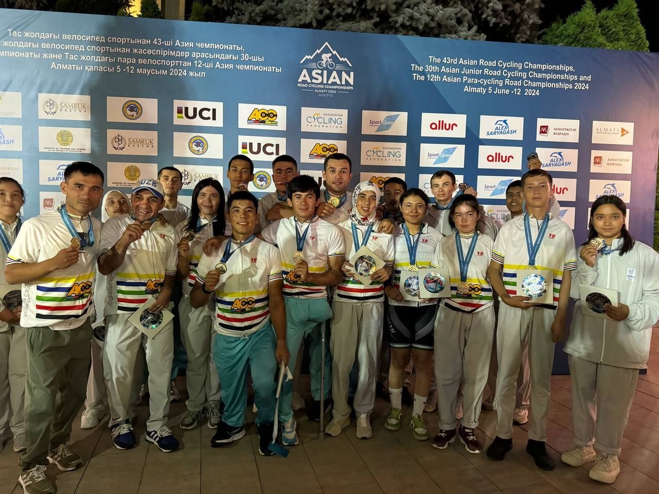 Узбекистан завершил ЧА по паравелоспорту с 19 медалями