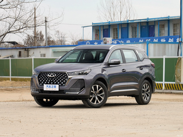 В Китае новейший Chery Tiggo 7 продают дешевле $10 тысяч
