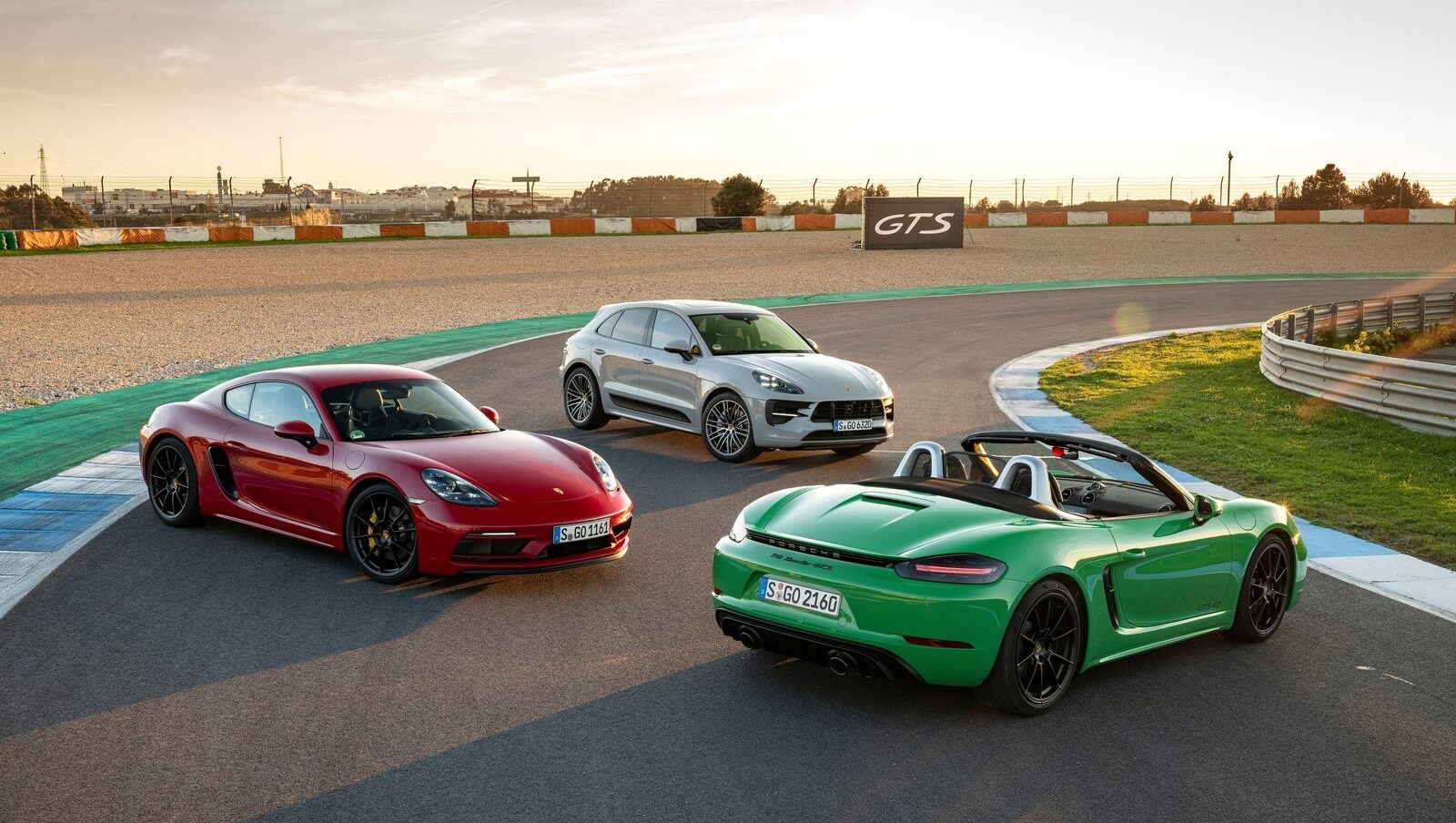 Porsche снимет с производства бензиновые Macan, Boxster и Cayman