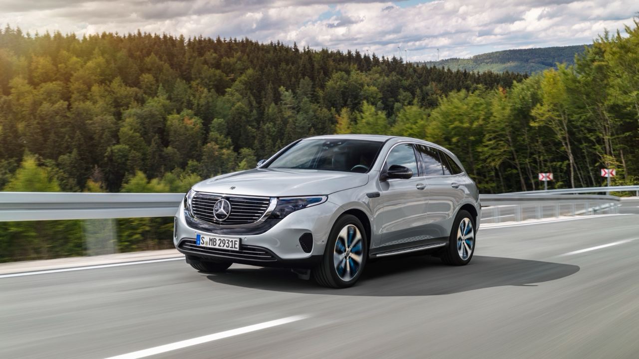 Mercedes-Benz EQC сняли с производства более года назад