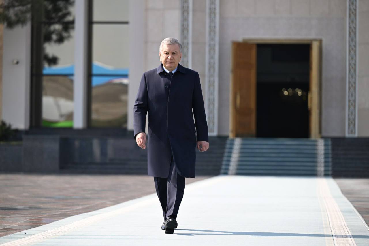 Shavkat Mirziyoyev davlat tashrifi bilan Fransiyaga jo‘nab ketdi