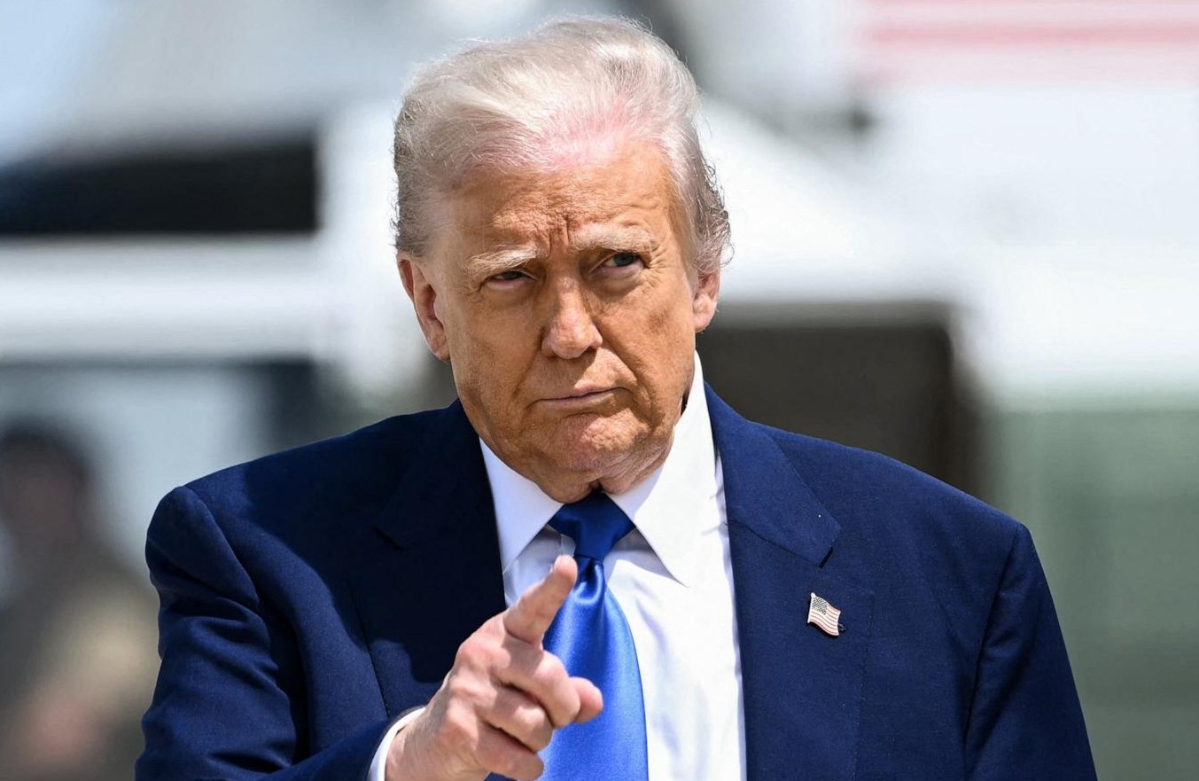 Дональд Трамп призвал раскрыть данные иностранных студентов Гарварда