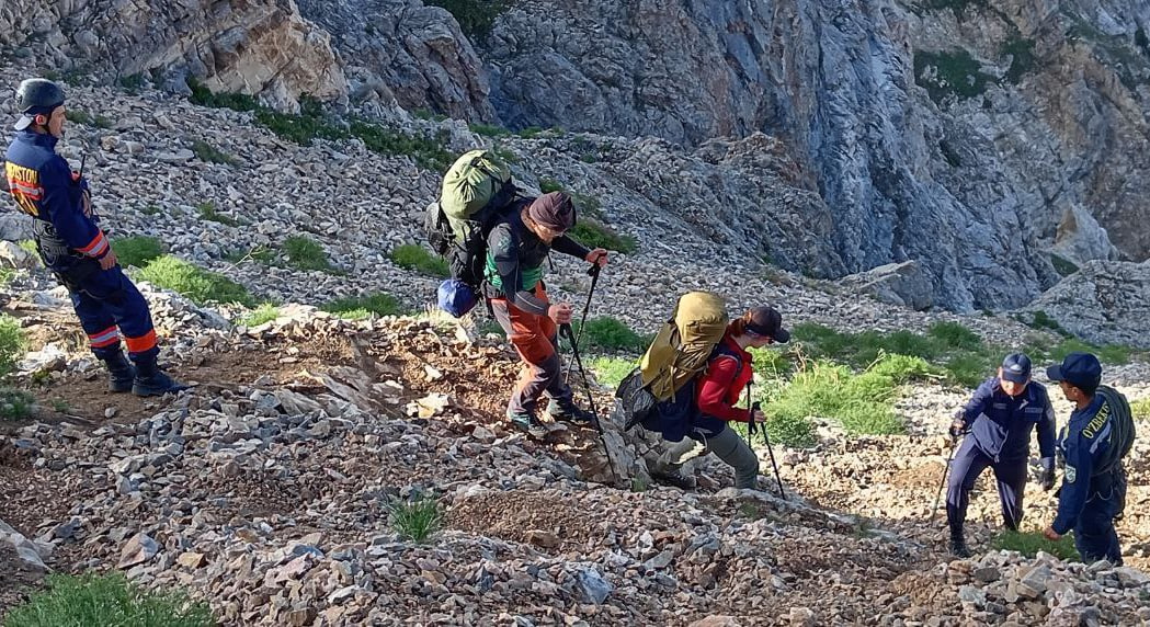 “Katta chimyon” tog‘ida ikki nafar xorijlik fuqaro adashib qoldi