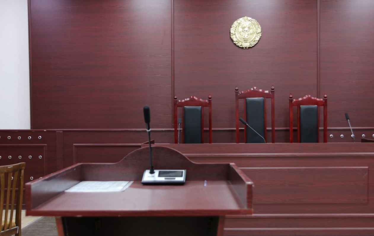 В Хорезме задержали следственного судью, подозреваемого в получении взятки