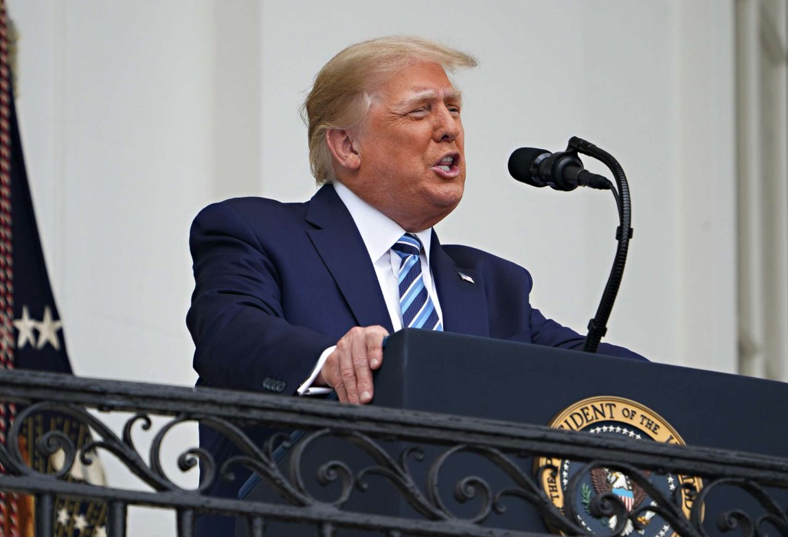 «Там у нас очень много места». Трамп анонсировал чемпионский бой UFC на территории Белого дома