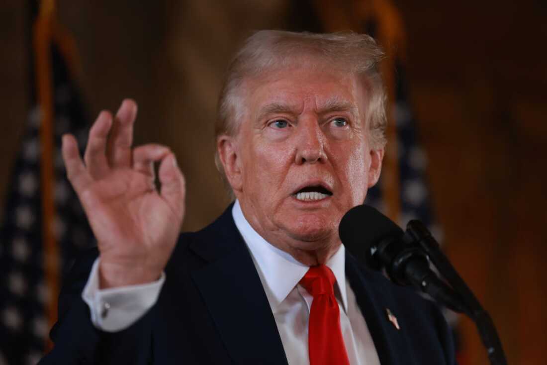 Трамп заявил, что Иран хочет возобновить переговоры по ядерной программе