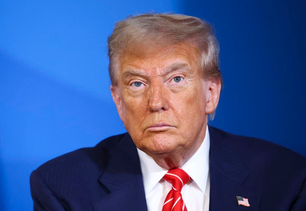 Трамп подал иск на $10 млрд после статьи WSJ о письме Эпштейну