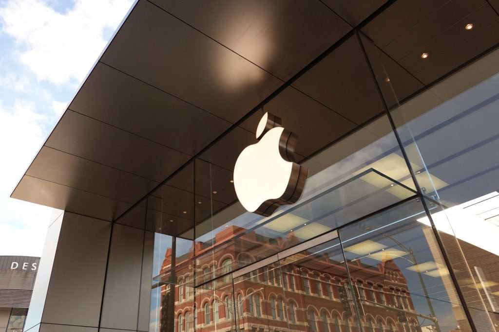 Apple представила первую публичную бета-версию iOS 26