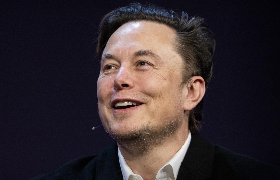 Tesla предложила Илону Маску премию в $1 трлн