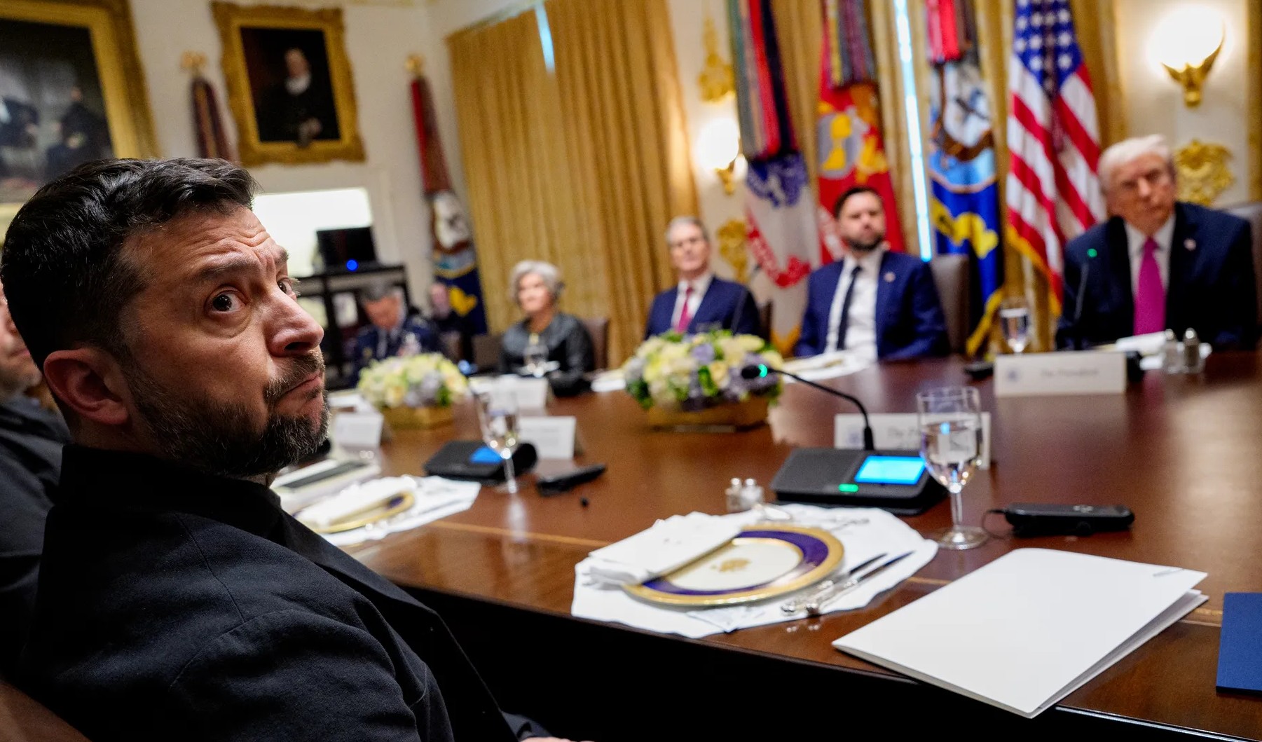 Трамп и Зеленский встретились в Вашингтоне