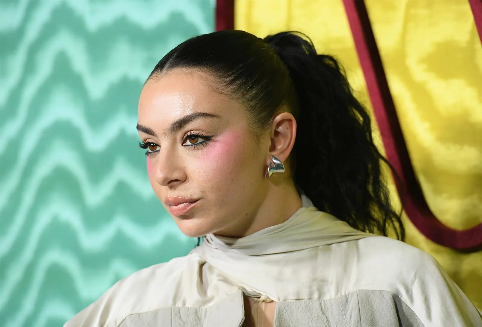 Charli XCX - последние новости от команды Repost.uz