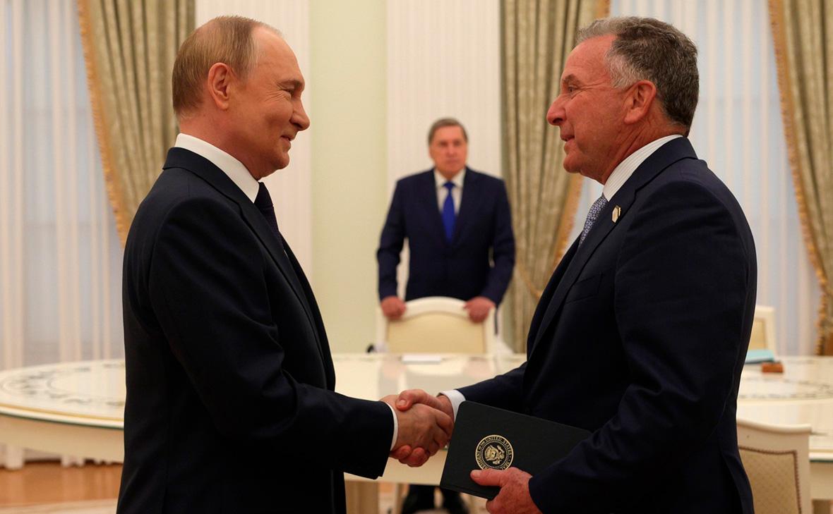 «Пока компромиссного варианта найдено не было». Как прошли переговоры Путина с делегацией США