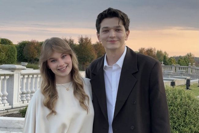 Певец Akmal и Александра Куртова сыграли свадьбу по исламскому обряду