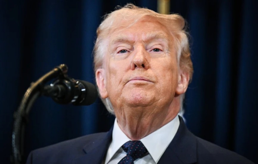 Трамп назвал неуместным приезд сборной Ирана на ЧМ-2026 по футболу