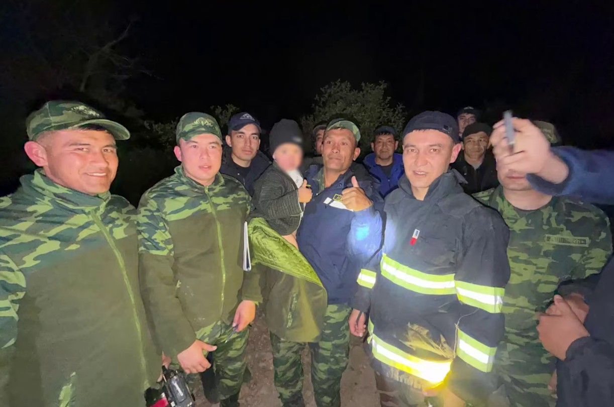 В Ташобласти спасли потерявшегося в горах ребенка