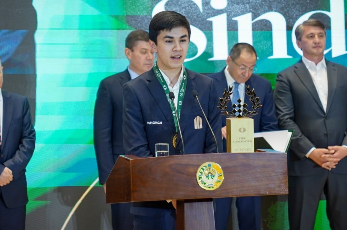 Шахматиста Жавохира Синдарова наградили орденом «Мехнат шухрати»