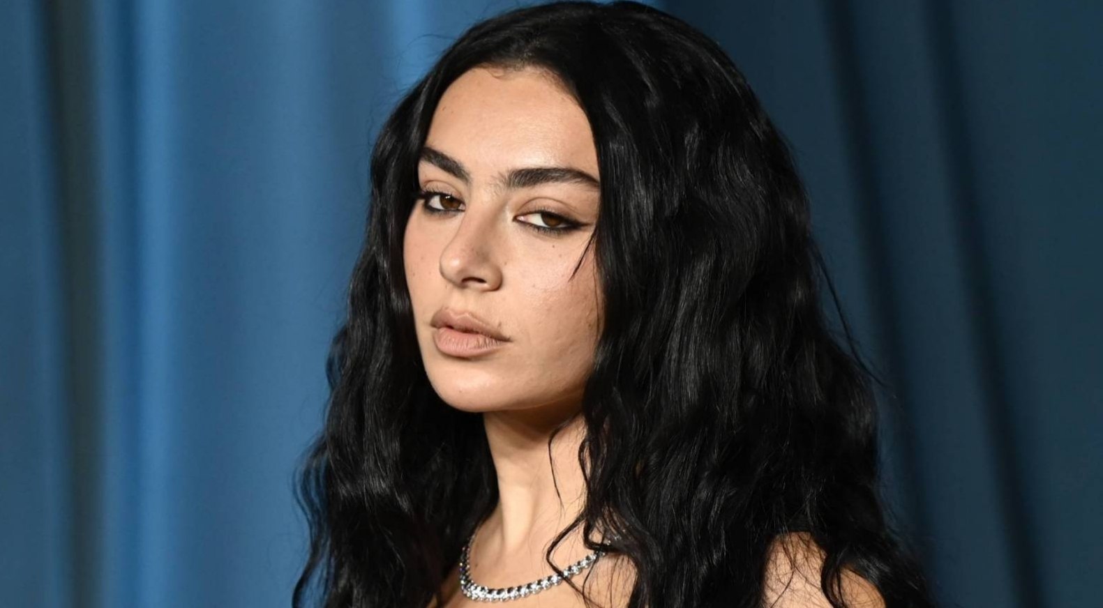 Charli XCX - последние новости от команды Repost.uz