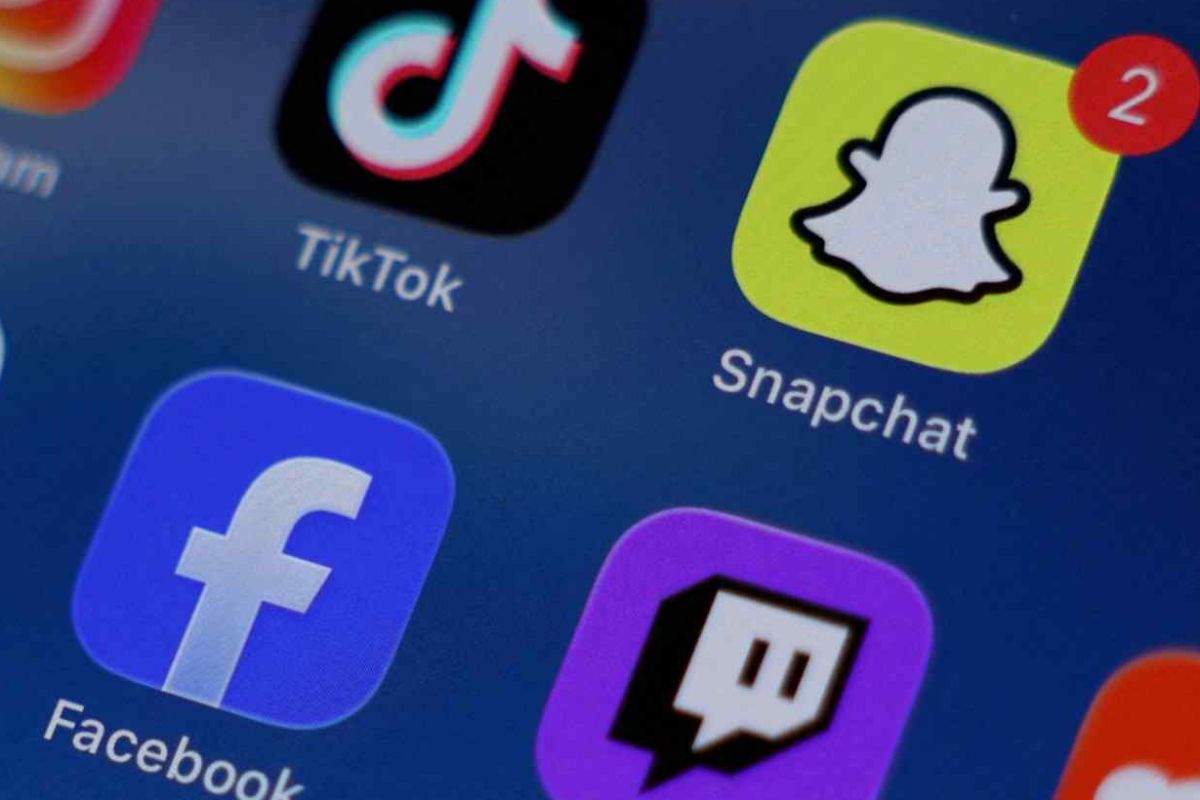 В Японии могут ввести возрастное ограничение в соцсетях