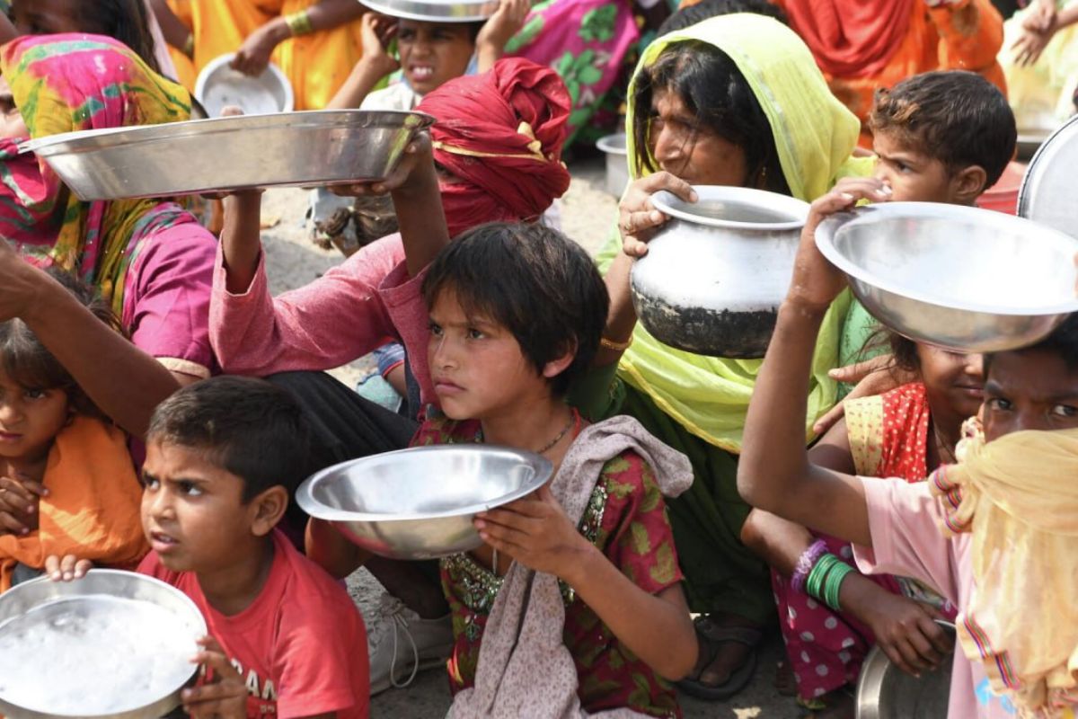 За последнее десятилетие число катастрофически голодающих людей в мире выросло в девять раз