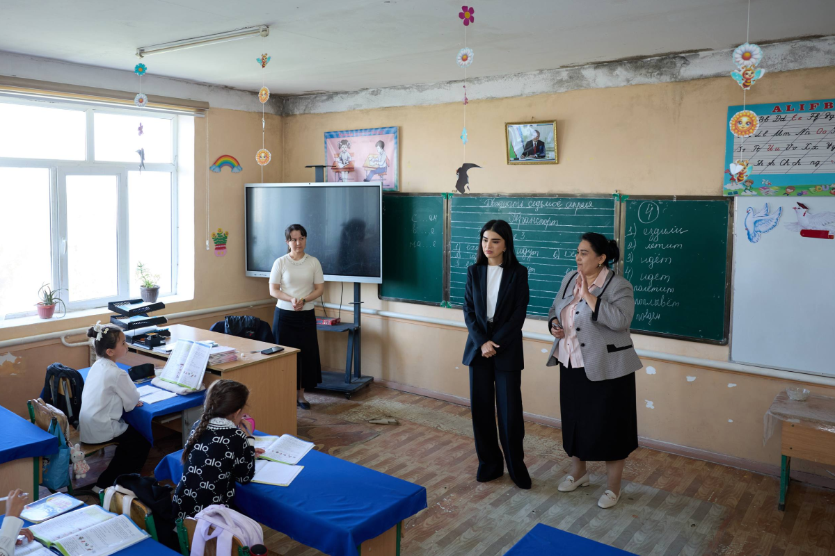 От школ до водоснабжения. Саида Мирзиёева проверила проблемные объекты в Хорезме