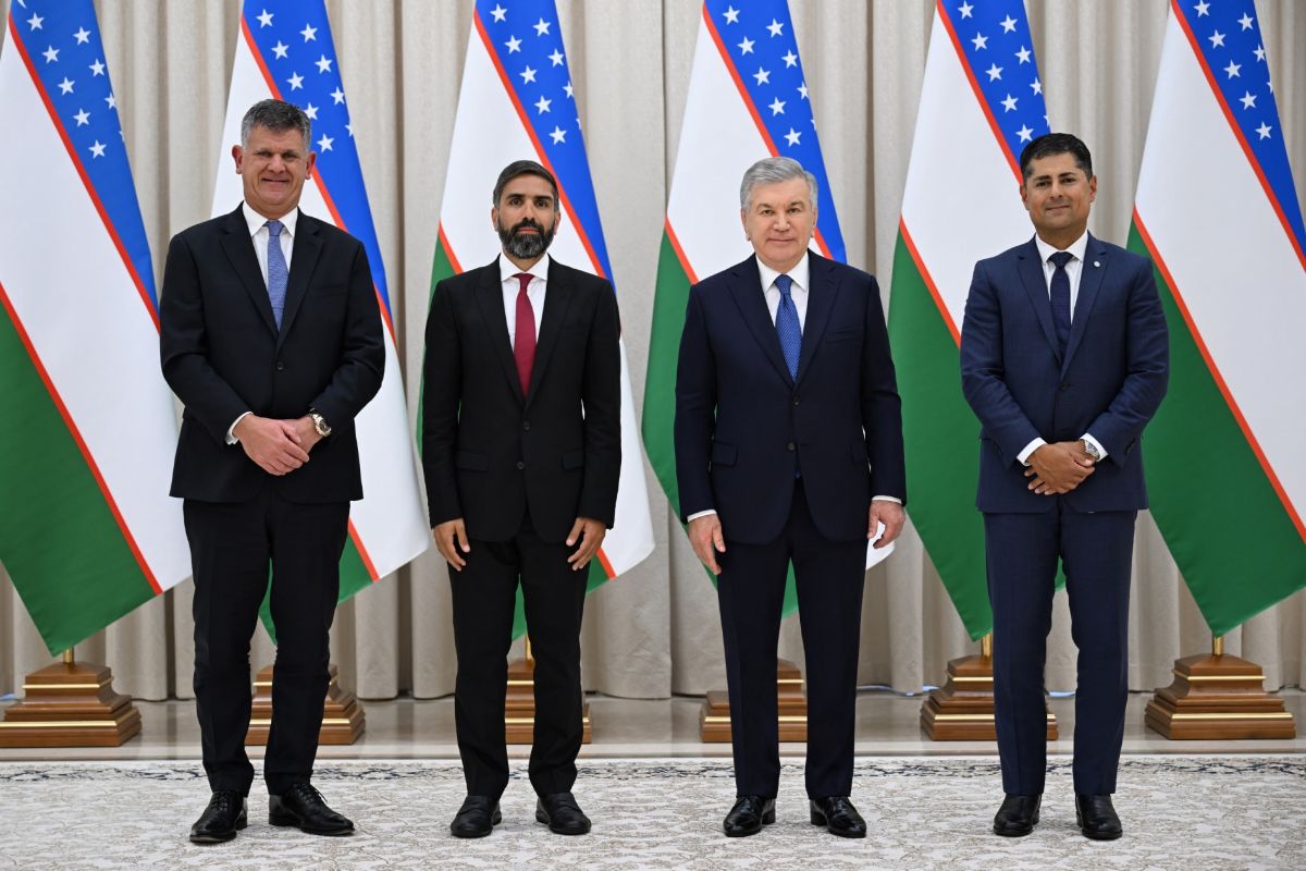 Шавкат Мирзиёев принял глав компаний SOCAR и British Petroleum