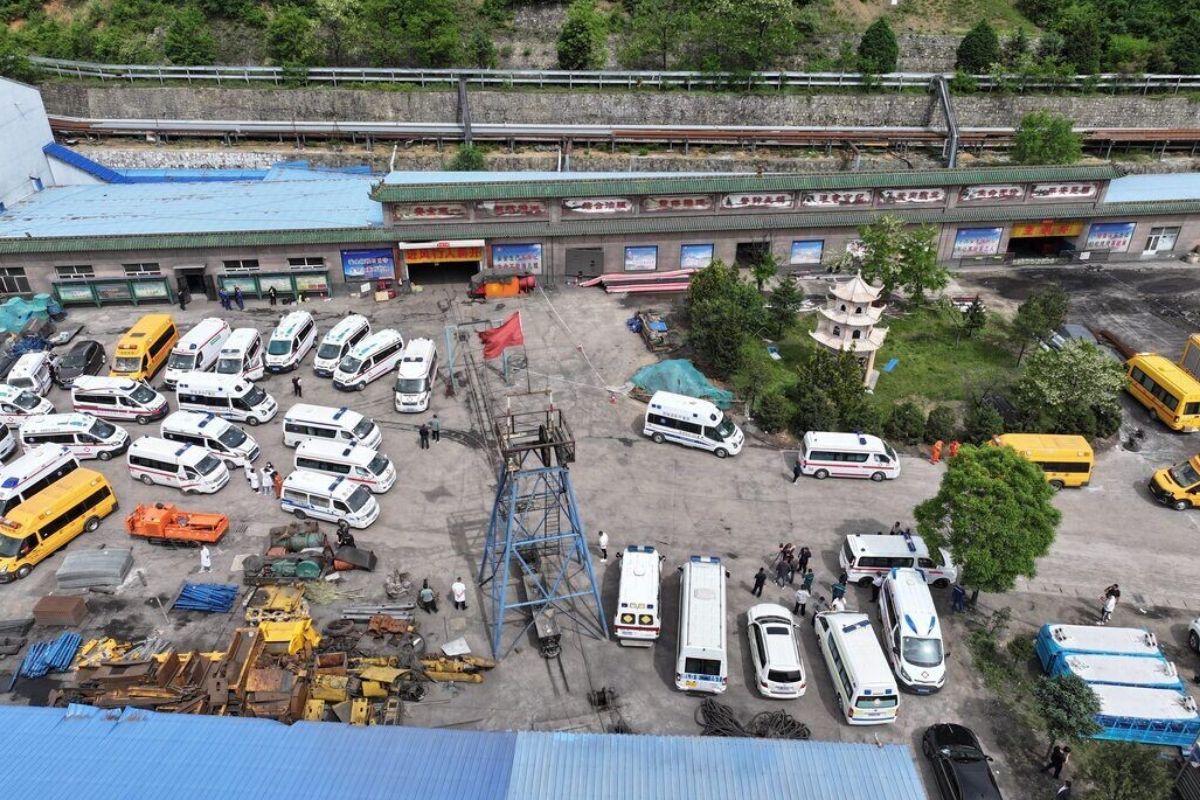Шавкат Мирзиёев выразил соболезнования Си Цзиньпину в связи с гибелью людей на шахте