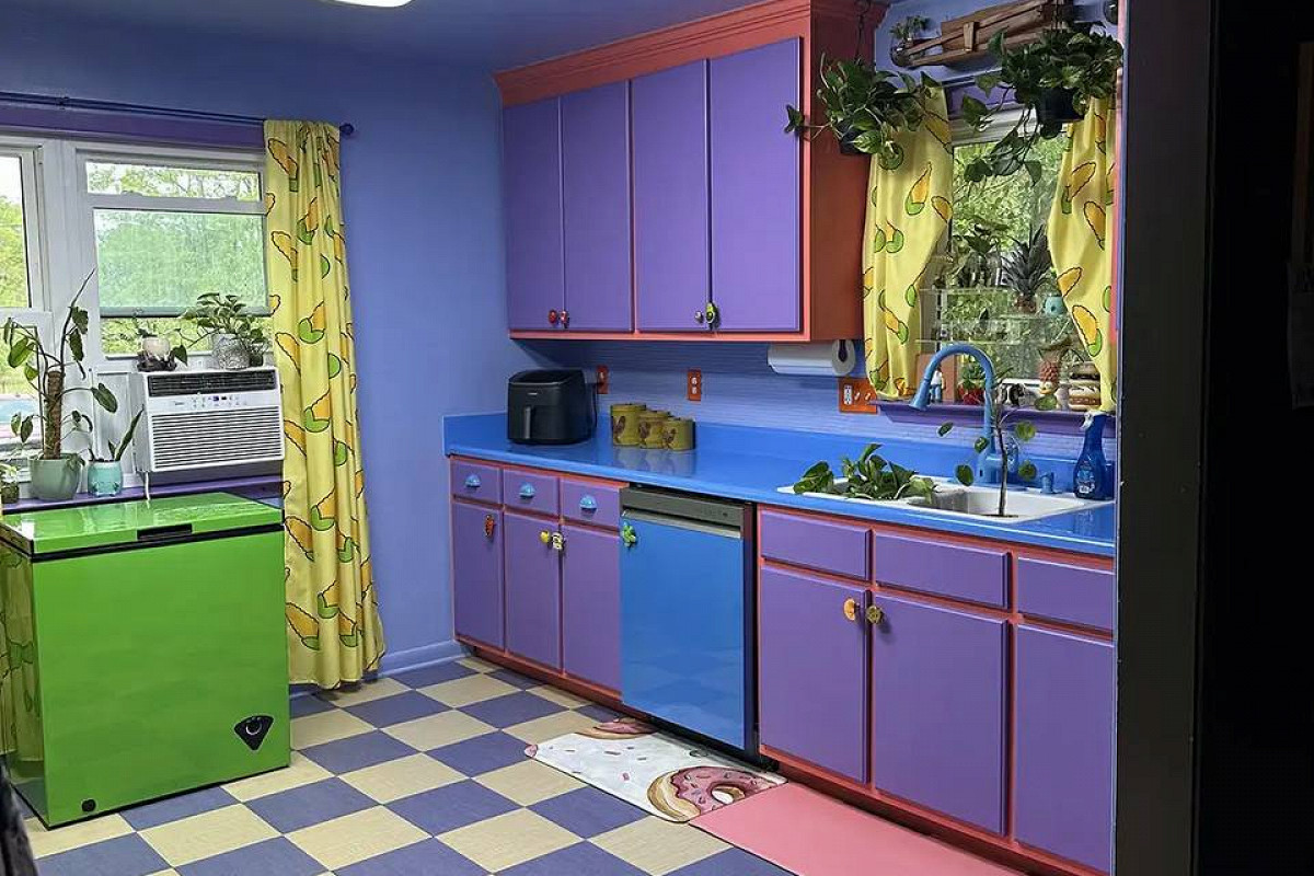 Американка превратила свою кухню в точную копию кухни из «Симпсонов»