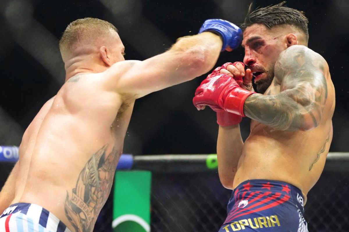 UFC в Белом доме: Топурия проиграл Гэтжи в титульном поединке