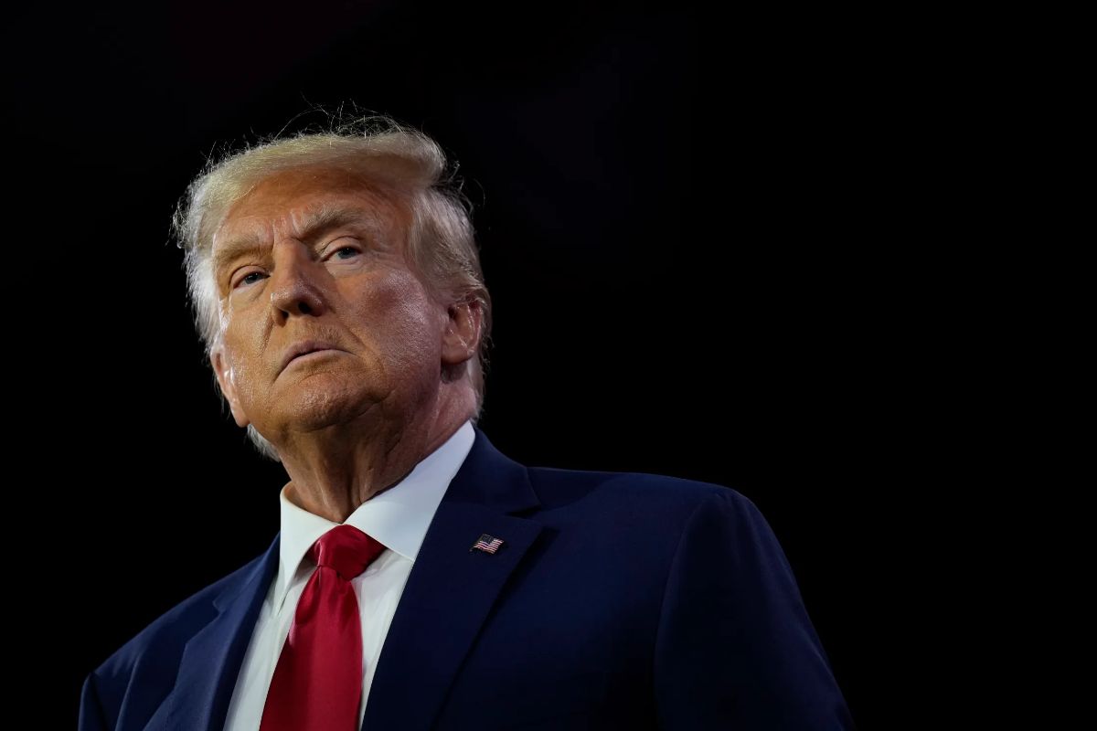Трамп заявил, что хотел бы баллотироваться на третий президентский срок