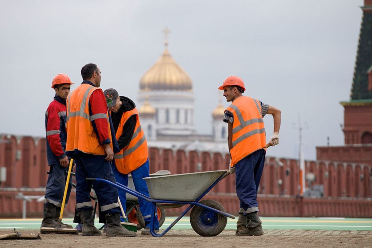 В России предложили ужесточить условия въезда для трудовых мигрантов