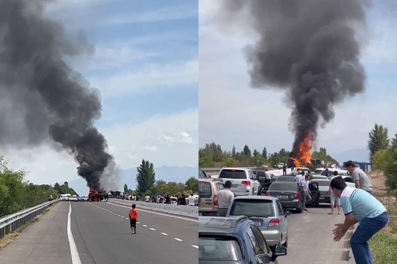 По дороге в Ташобласть перевернулся и загорелся грузовик — видео