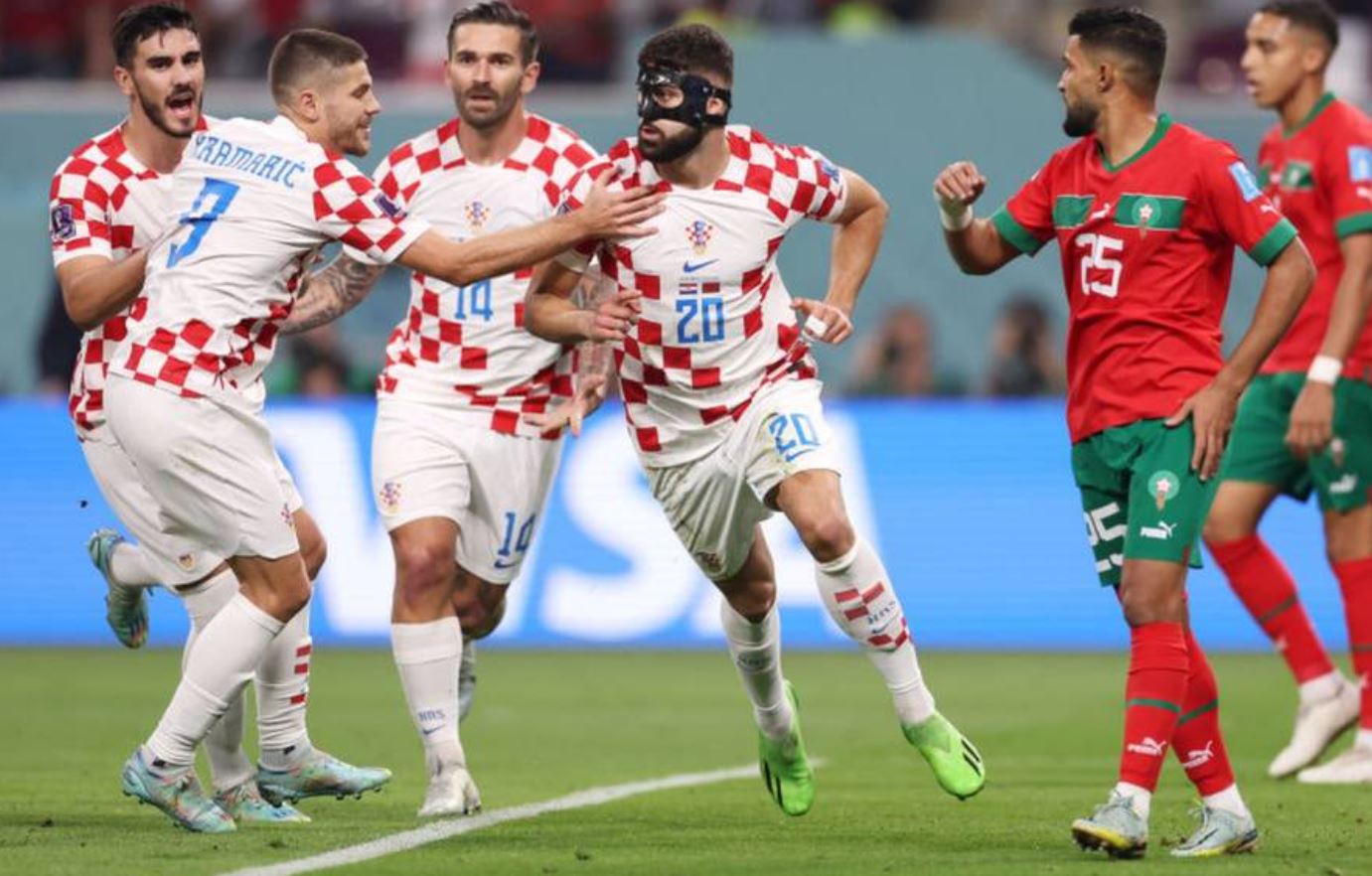 Хорватия завоевала «бронзу» в огненном матче против Марокко — видео
