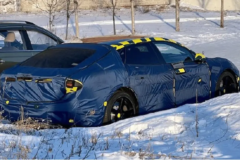 В сети показали электрический седан Lotus 133 Envya