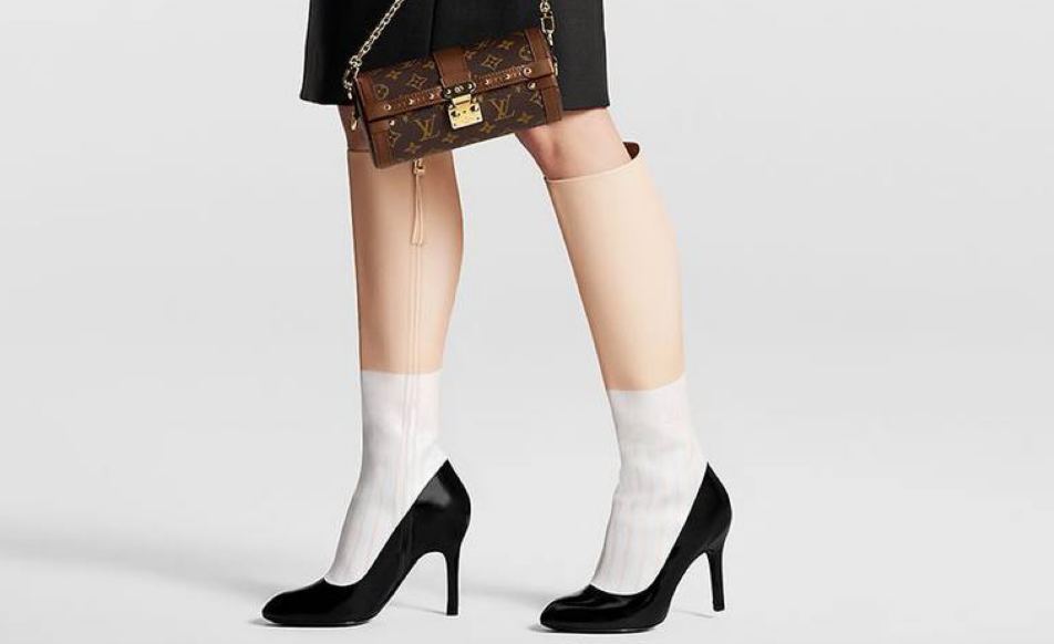 Louis Vuitton выпустили сапоги имитирующие человеческие ноги