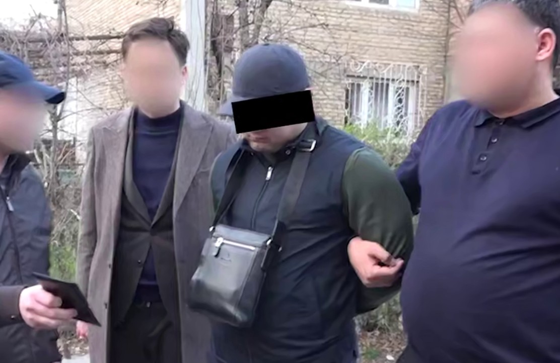 В Ташкенте помощника районного прокурора задержали по подозрению в мошенничестве