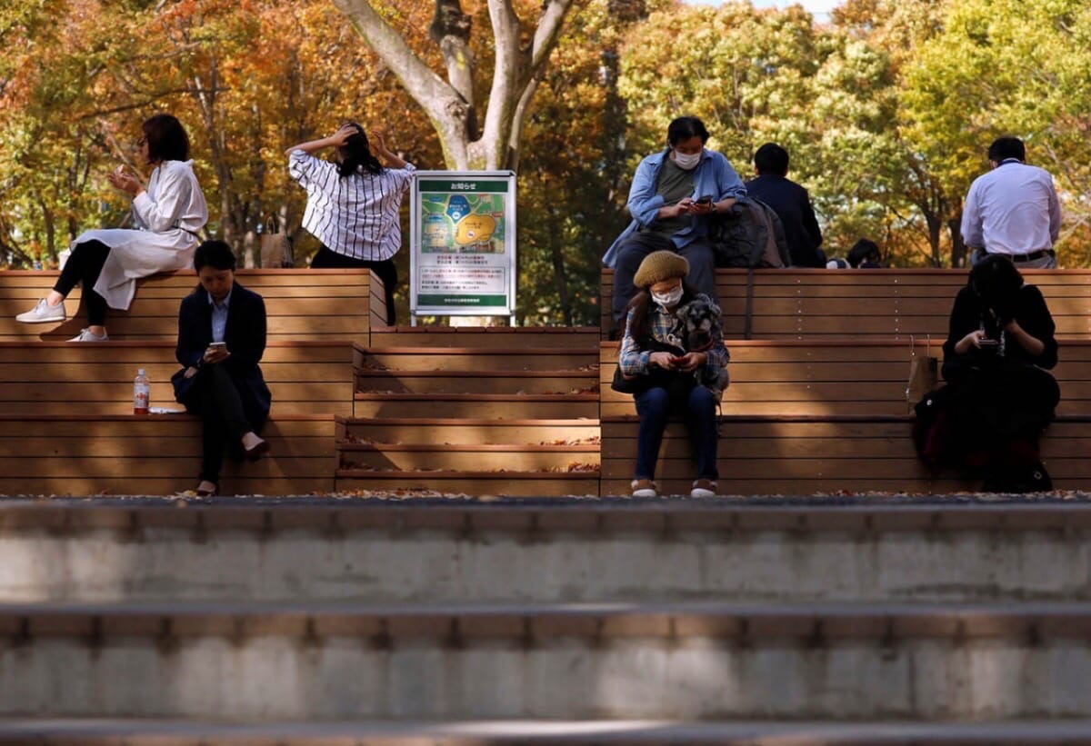 Япония начнет бороться с одиночеством на законодательном уровне