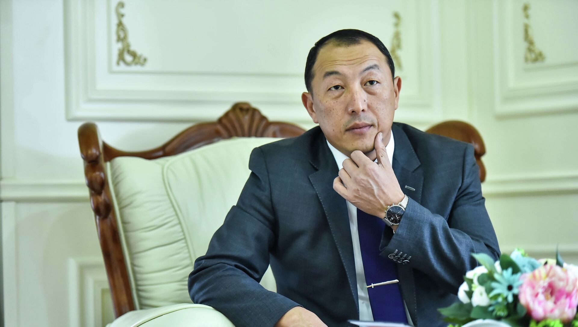На министра энергетики Кыргызстана завели дело из-за «левых» командировок