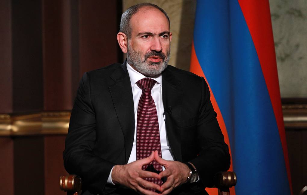 Премьер-министр Армении пообещал уйти с поста с 1 апреля