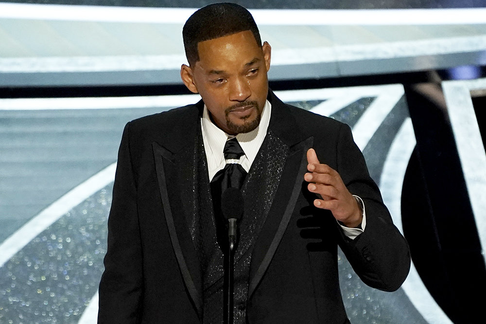 Уилл Смит публично извинился перед ведущим «Оскара», которому «влепил» на церемонии