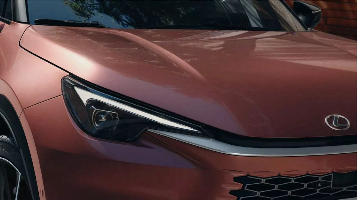 Lexus выпустит новый компактный кроссовер